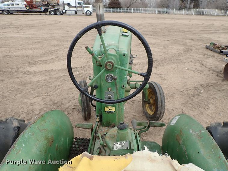 image for item FL9548 John Deere M tractor