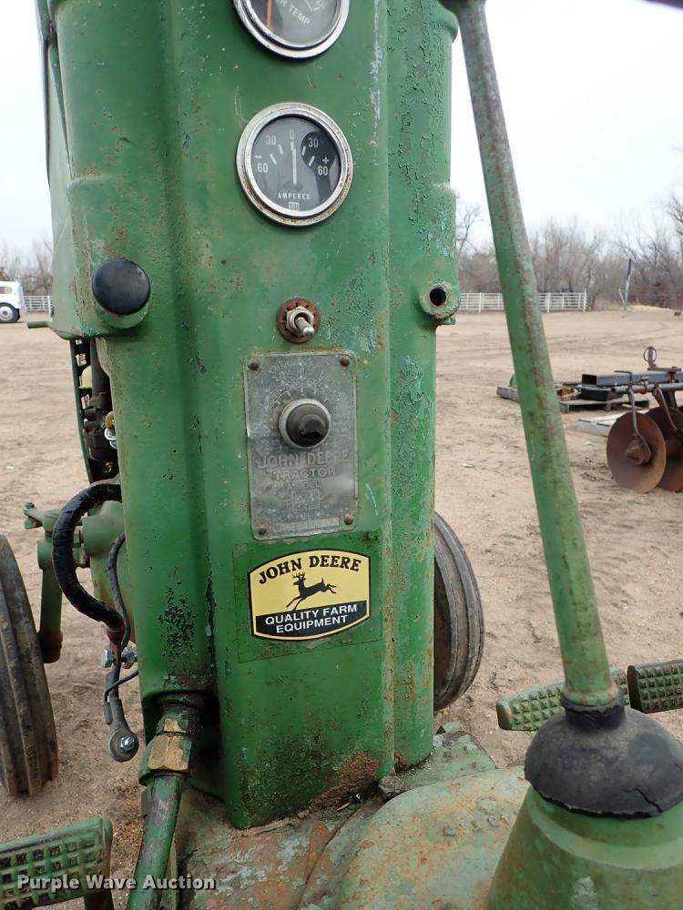 image for item FL9548 John Deere M tractor