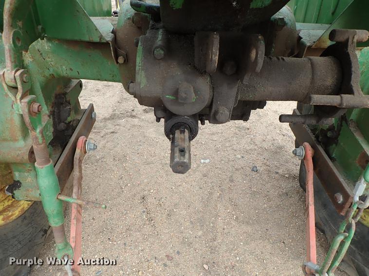 image for item FL9548 John Deere M tractor