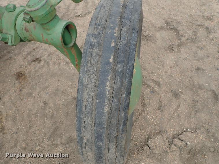 image for item FL9548 John Deere M tractor