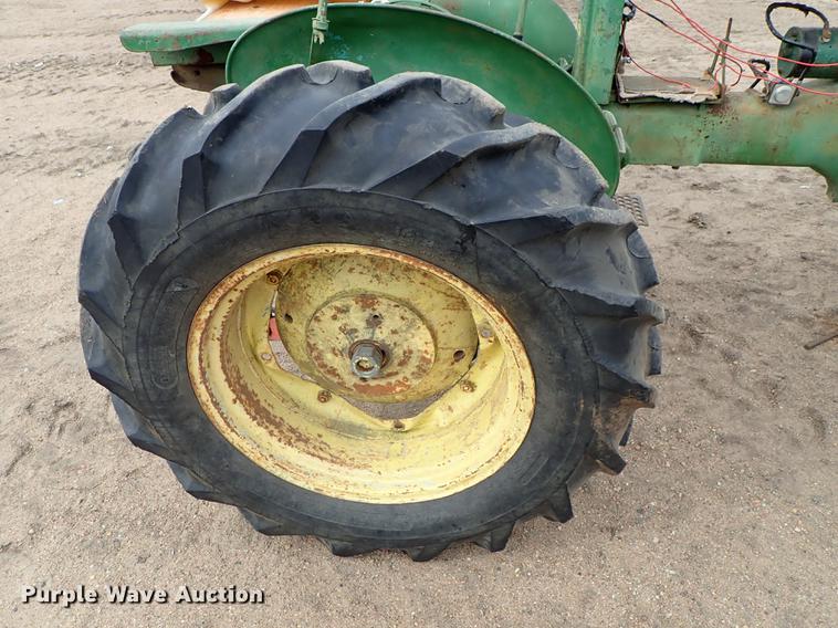 image for item FL9548 John Deere M tractor