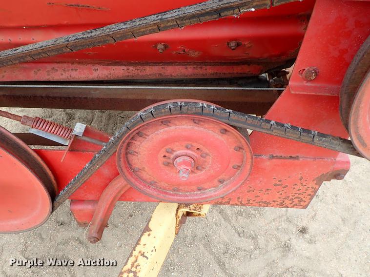 image for item FL9552 New Holland 520 manure spreader