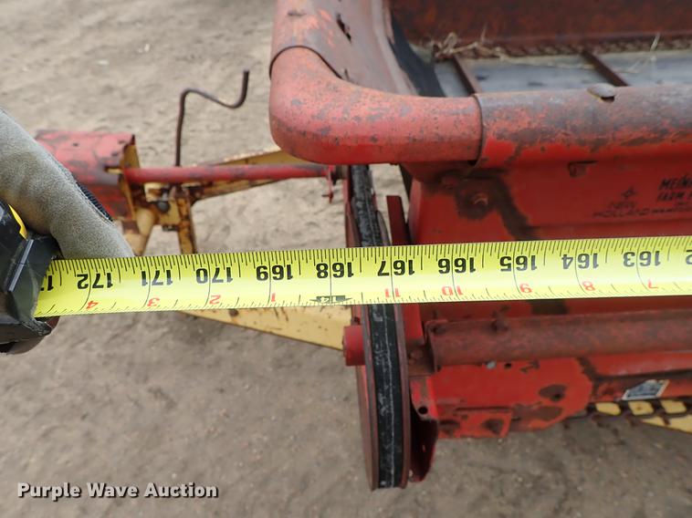 image for item FL9552 New Holland 520 manure spreader