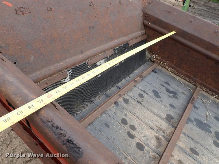 image for item FL9552 New Holland 520 manure spreader