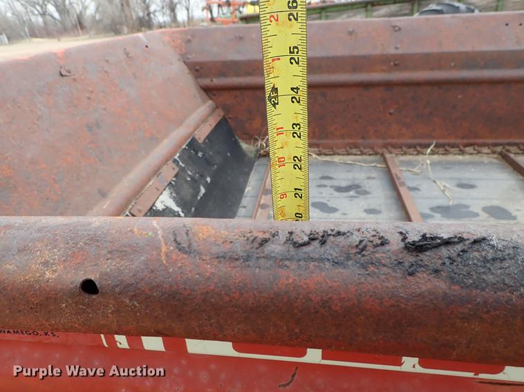 image for item FL9552 New Holland 520 manure spreader