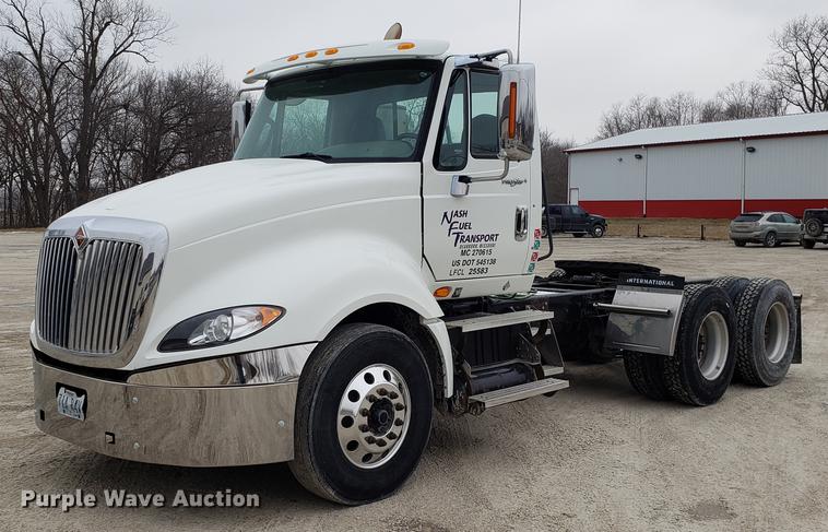 image for item AV9310 2014 International ProStar semi truck