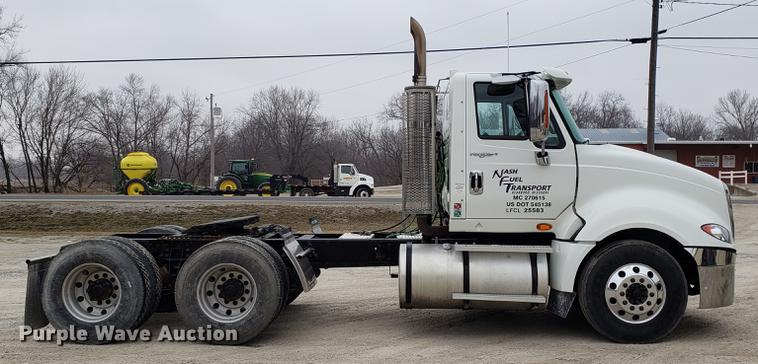 image for item AV9310 2014 International ProStar semi truck