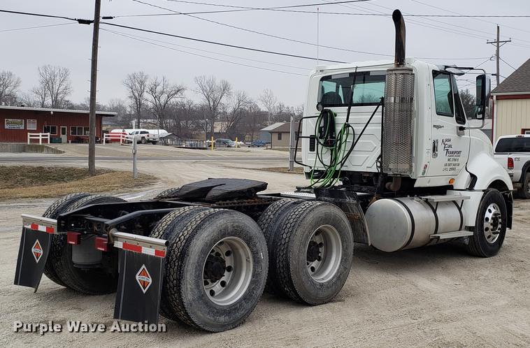 image for item AV9310 2014 International ProStar semi truck