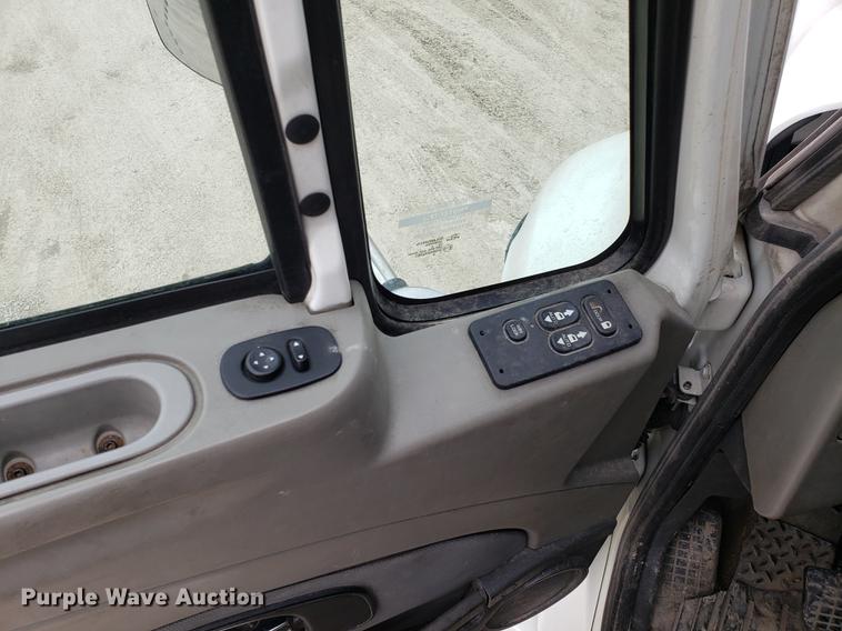 image for item AV9310 2014 International ProStar semi truck