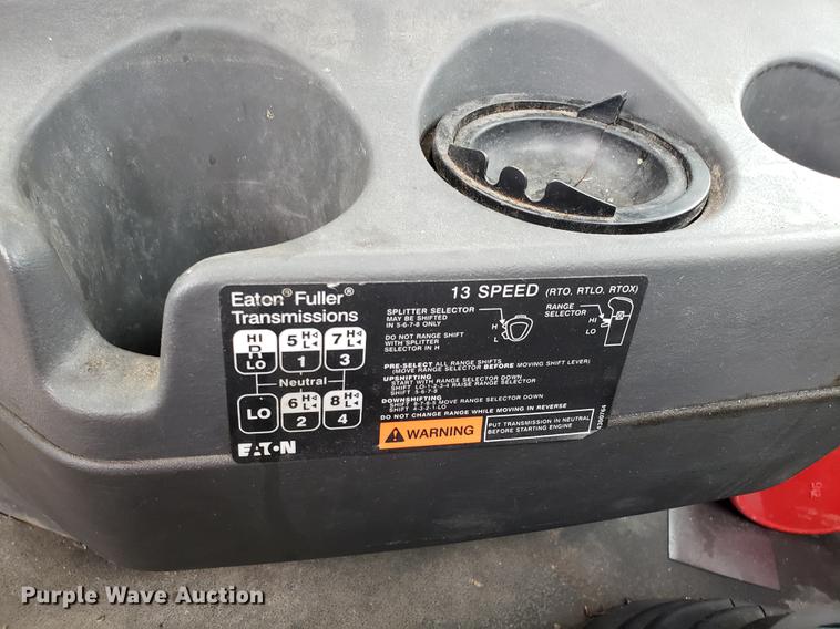 image for item AV9310 2014 International ProStar semi truck