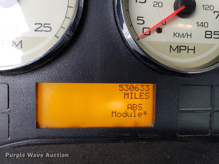 image for item AV9310 2014 International ProStar semi truck