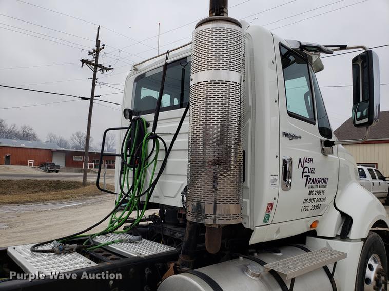 image for item AV9310 2014 International ProStar semi truck