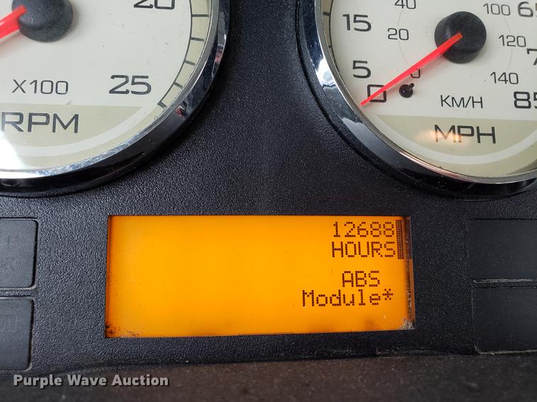 image for item AV9310 2014 International ProStar semi truck