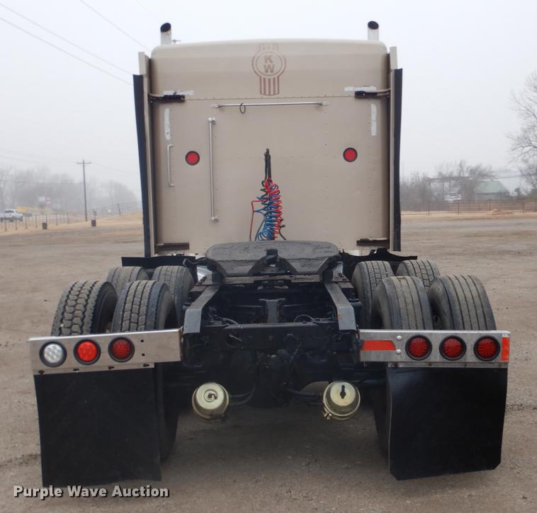 image for item BE9310 2003 Kenworth W900 semi truck