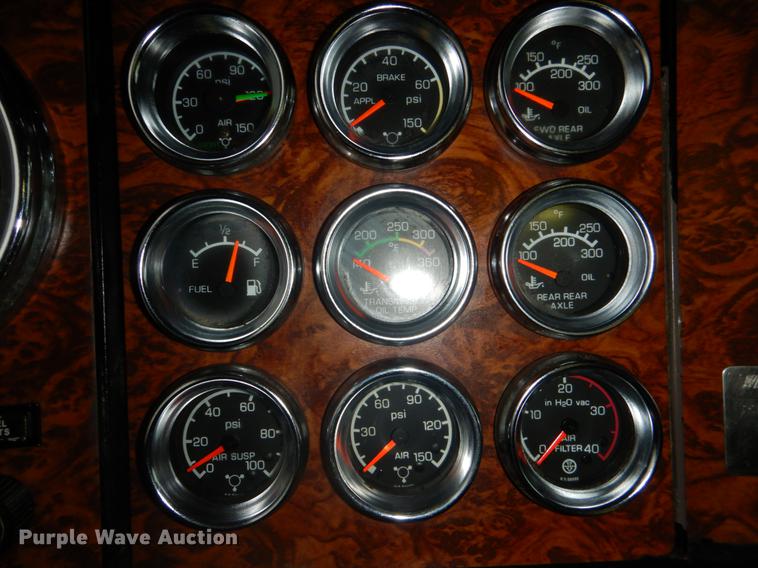 image for item BE9310 2003 Kenworth W900 semi truck