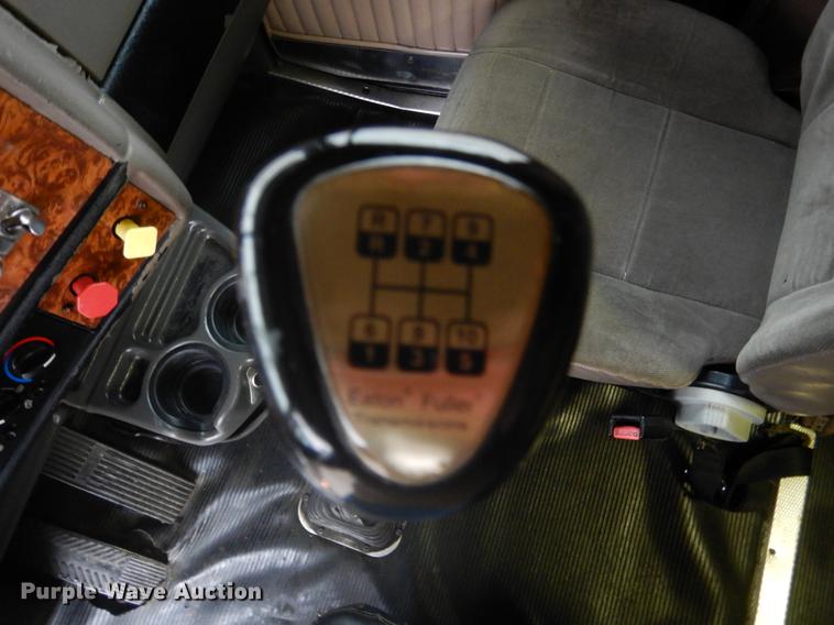 image for item BE9310 2003 Kenworth W900 semi truck