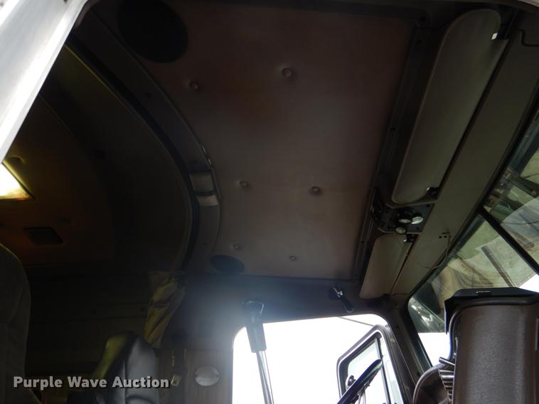 image for item BE9310 2003 Kenworth W900 semi truck