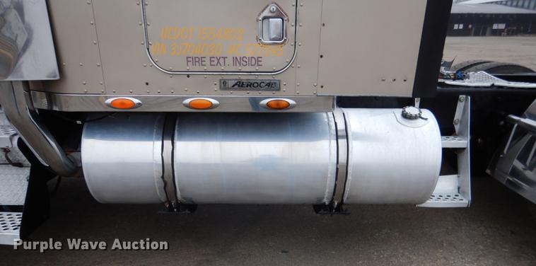 image for item BE9310 2003 Kenworth W900 semi truck