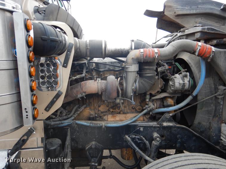 image for item BE9310 2003 Kenworth W900 semi truck