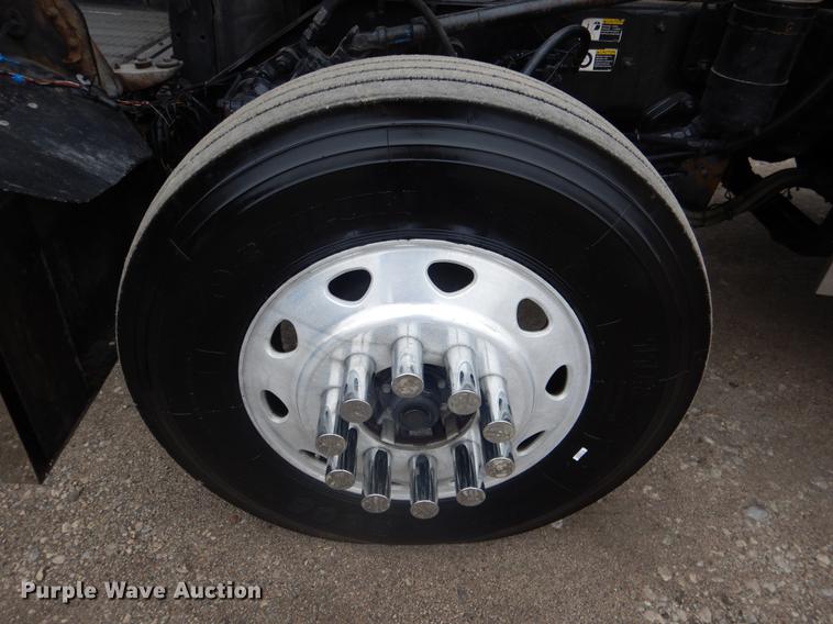 image for item BE9310 2003 Kenworth W900 semi truck