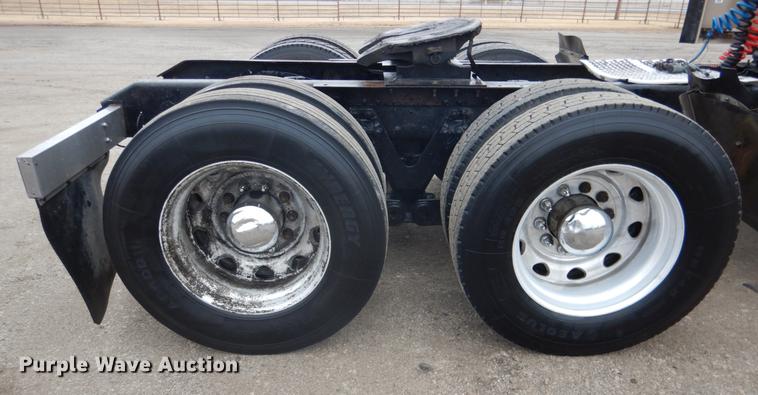 image for item BE9310 2003 Kenworth W900 semi truck