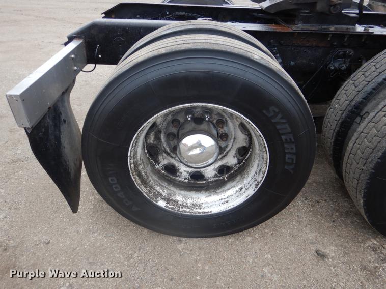 image for item BE9310 2003 Kenworth W900 semi truck