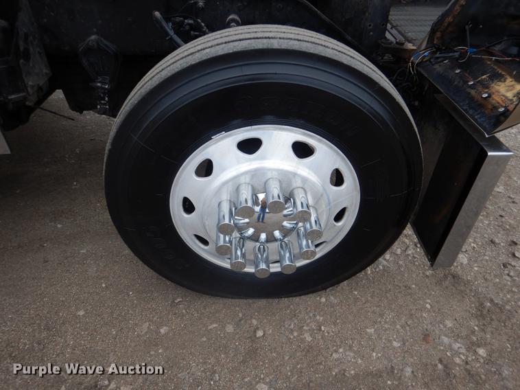 image for item BE9310 2003 Kenworth W900 semi truck