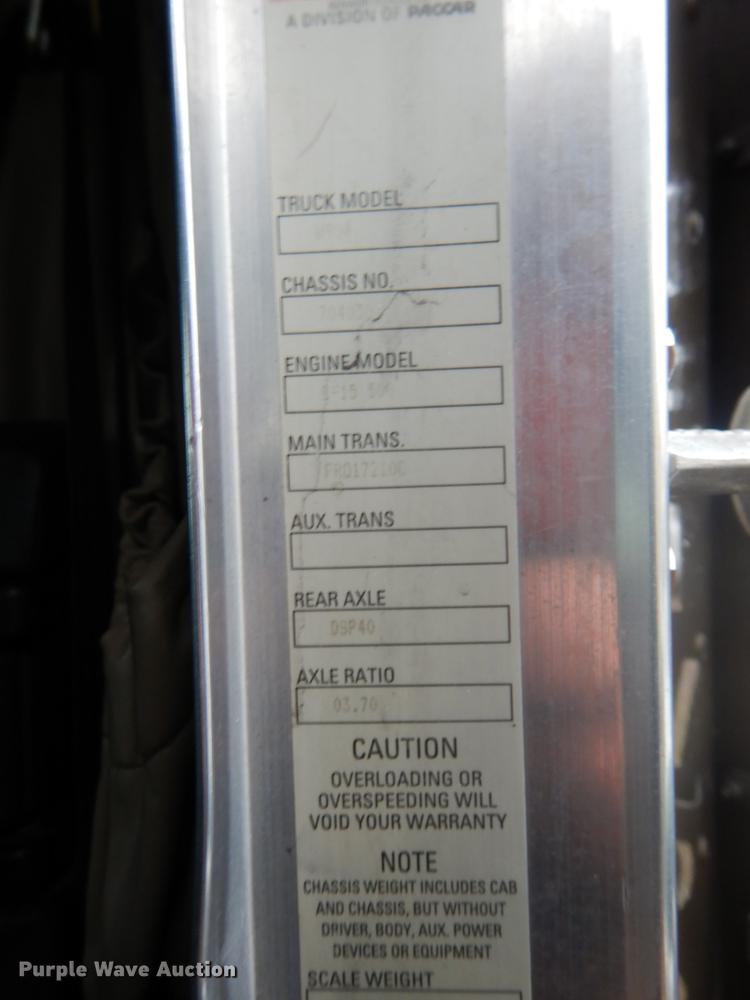 image for item BE9310 2003 Kenworth W900 semi truck