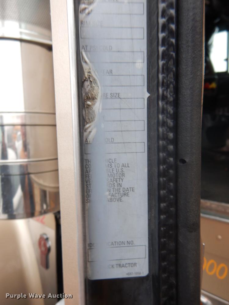 image for item BE9310 2003 Kenworth W900 semi truck