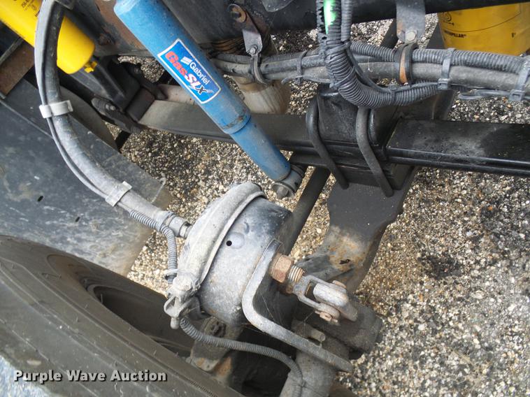 image for item DB2152 2004 Kenworth T600 semi truck