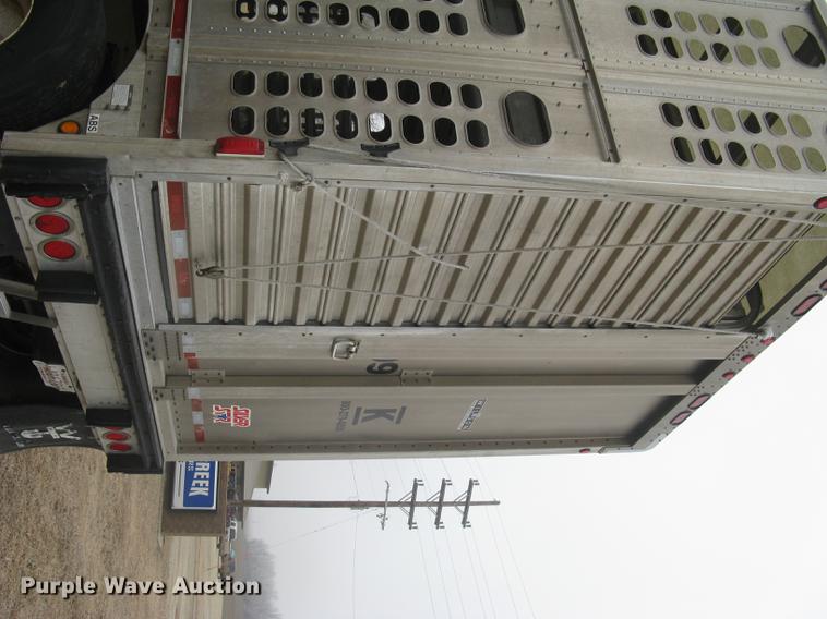 image for item DC1334 2011 Wilson Silver Star PSDCL-402 livestock trailer