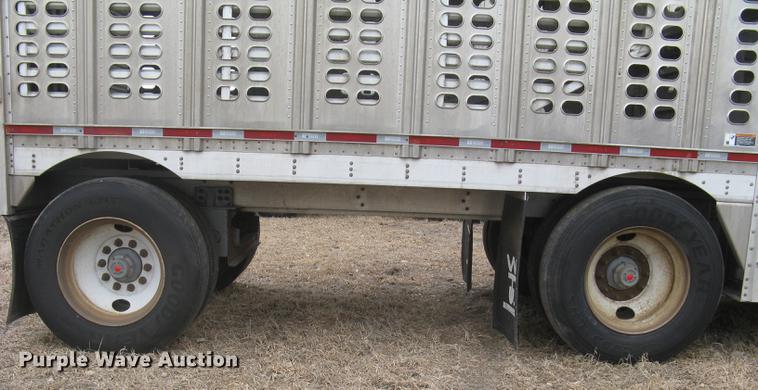 image for item DC1334 2011 Wilson Silver Star PSDCL-402 livestock trailer