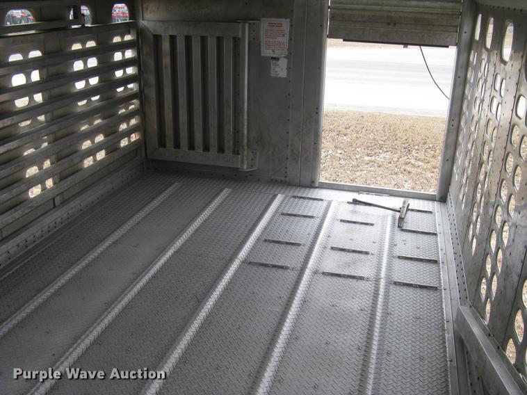 image for item DC1334 2011 Wilson Silver Star PSDCL-402 livestock trailer
