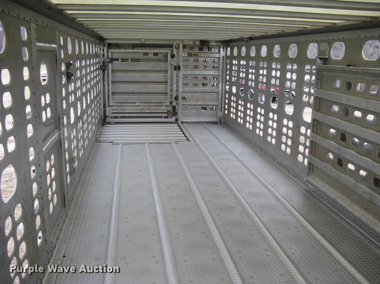 image for item DC1334 2011 Wilson Silver Star PSDCL-402 livestock trailer