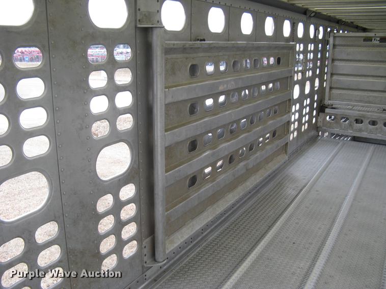 image for item DC1334 2011 Wilson Silver Star PSDCL-402 livestock trailer