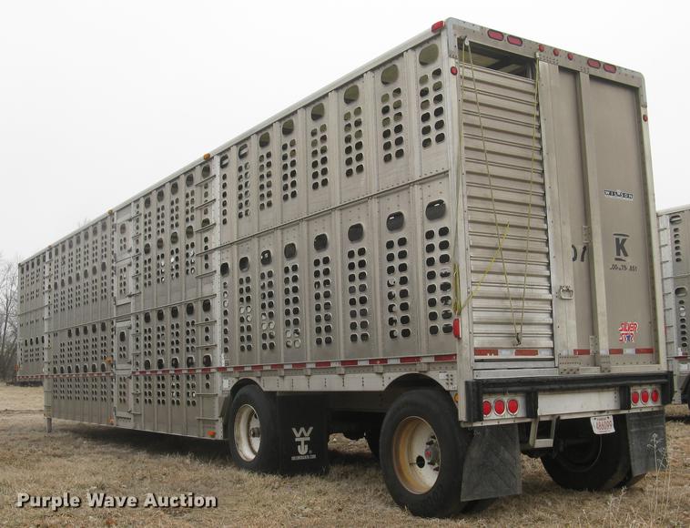 image for item DC1336 2011 Wilson Silver Star PSDCL-402 livestock trailer