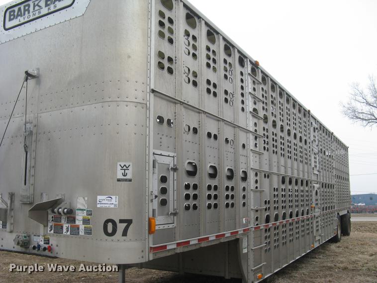 image for item DC1336 2011 Wilson Silver Star PSDCL-402 livestock trailer