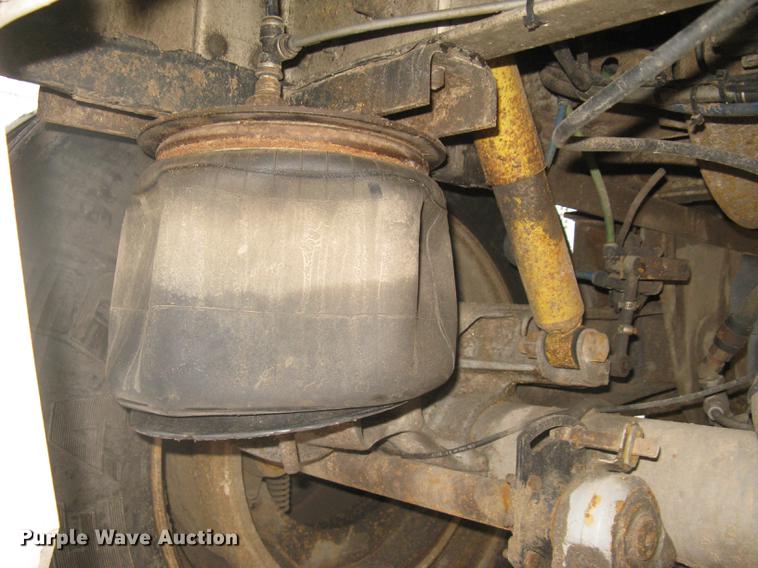 image for item DC1336 2011 Wilson Silver Star PSDCL-402 livestock trailer