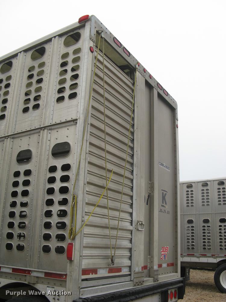 image for item DC1336 2011 Wilson Silver Star PSDCL-402 livestock trailer