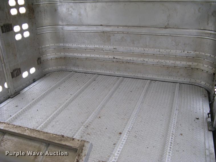 image for item DC1336 2011 Wilson Silver Star PSDCL-402 livestock trailer