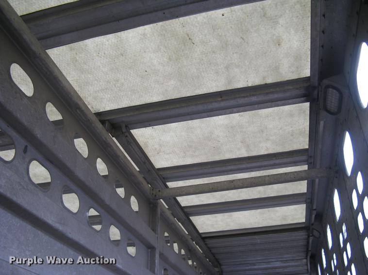 image for item DC1336 2011 Wilson Silver Star PSDCL-402 livestock trailer