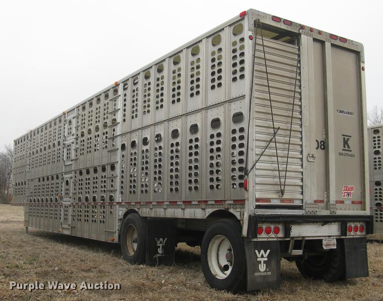 image for item DC1337 2011 Wilson Silver Star PSDCL-402 livestock trailer