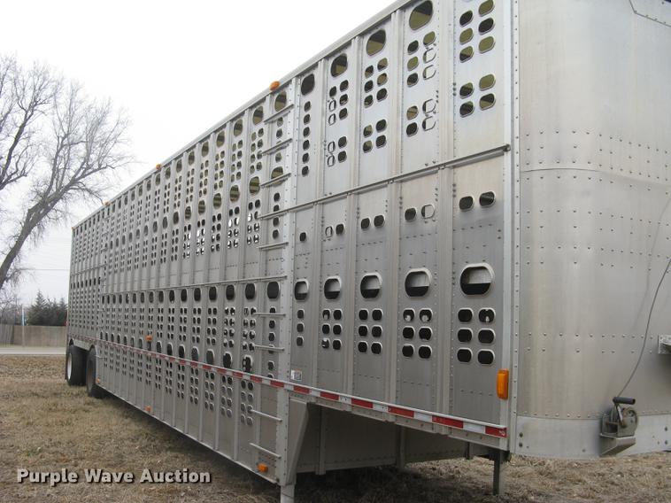 image for item DC1337 2011 Wilson Silver Star PSDCL-402 livestock trailer