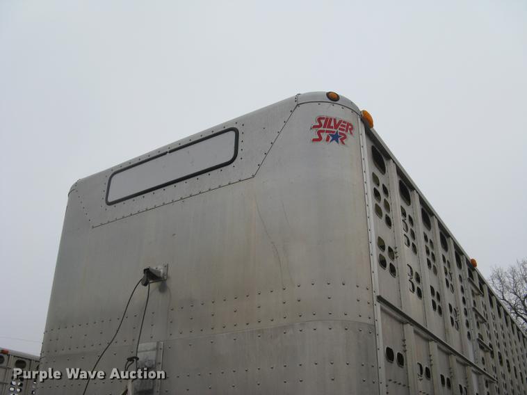 image for item DC1337 2011 Wilson Silver Star PSDCL-402 livestock trailer