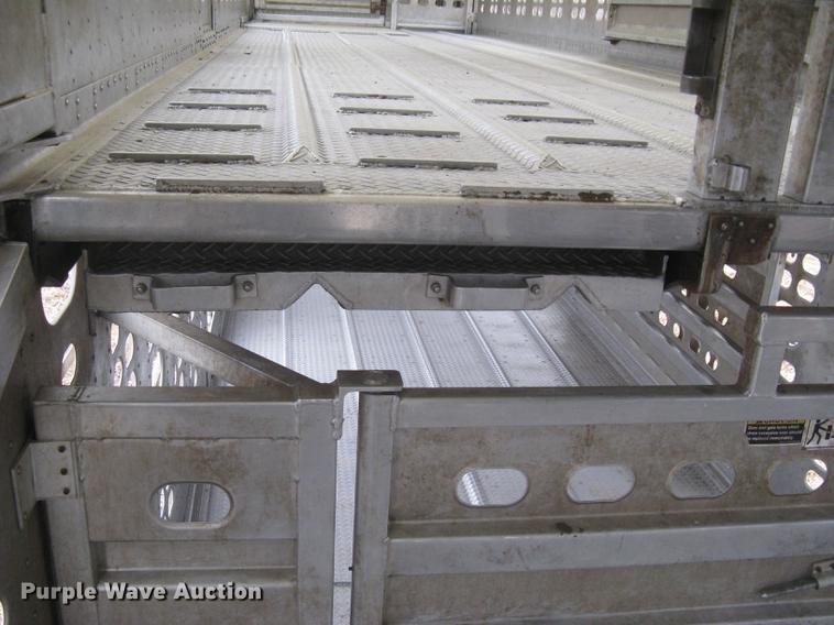 image for item DC1337 2011 Wilson Silver Star PSDCL-402 livestock trailer