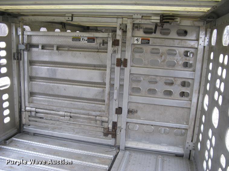 image for item DC1337 2011 Wilson Silver Star PSDCL-402 livestock trailer