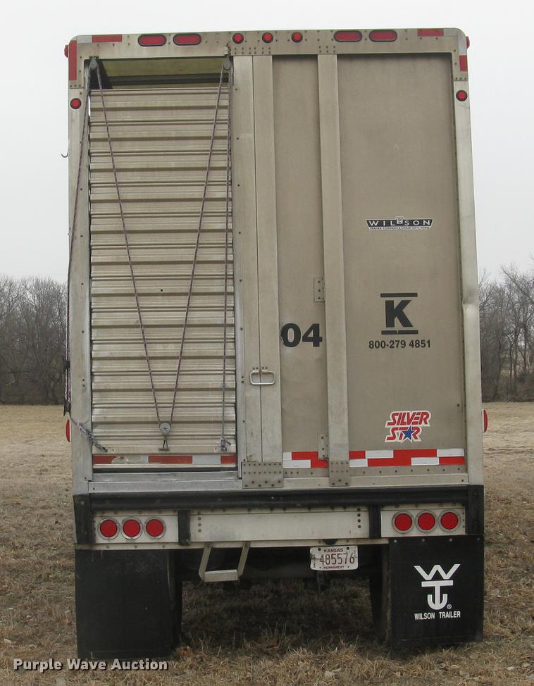 image for item DC1338 2011 Wilson Silver Star PSDCL-402 livestock trailer