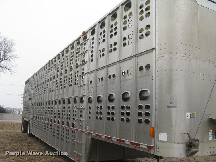 image for item DC1338 2011 Wilson Silver Star PSDCL-402 livestock trailer