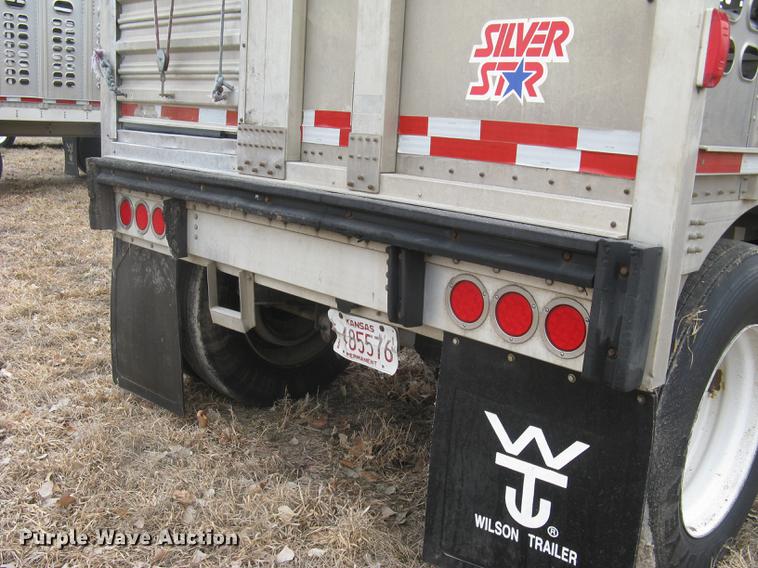 image for item DC1338 2011 Wilson Silver Star PSDCL-402 livestock trailer