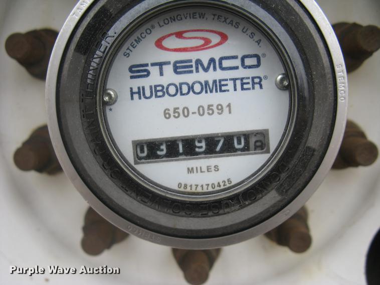 image for item DC1338 2011 Wilson Silver Star PSDCL-402 livestock trailer